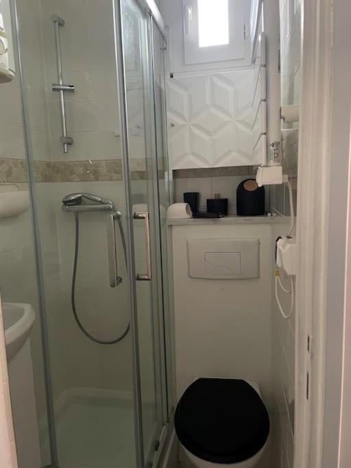 Appartement 2 Pieces - 15Mn Paris - 45Mn Disney ฟอนตีเนย์-ซูส์-บัวส์ ภายนอก รูปภาพ
